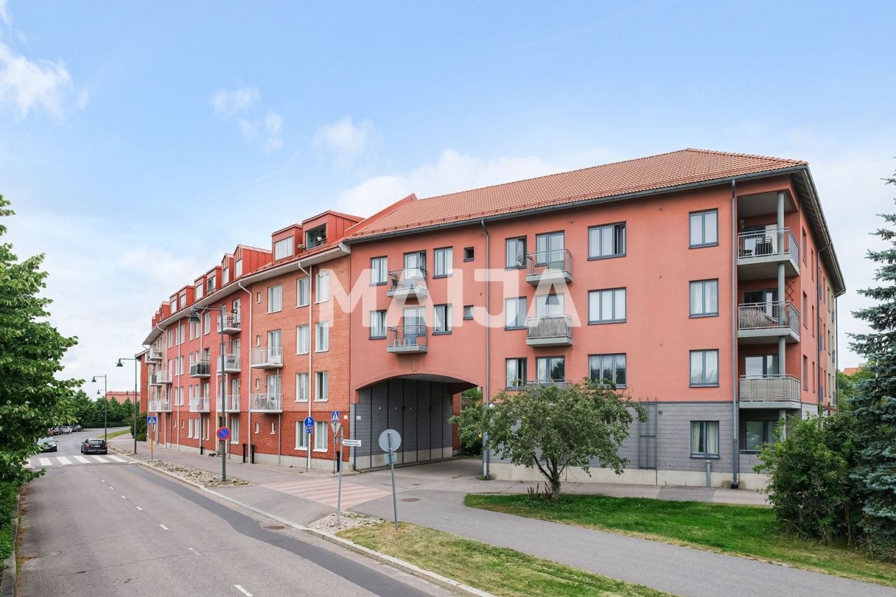 Apartment in Vantaa, Finland, 27.5 m² - picture 1