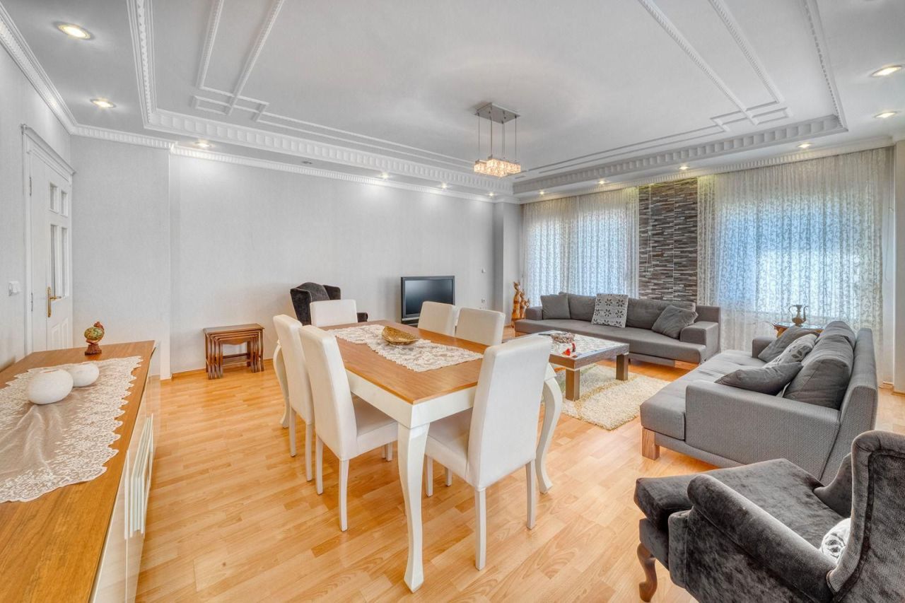 Apartment in Alanya, Turkey, 200 m² - picture 1