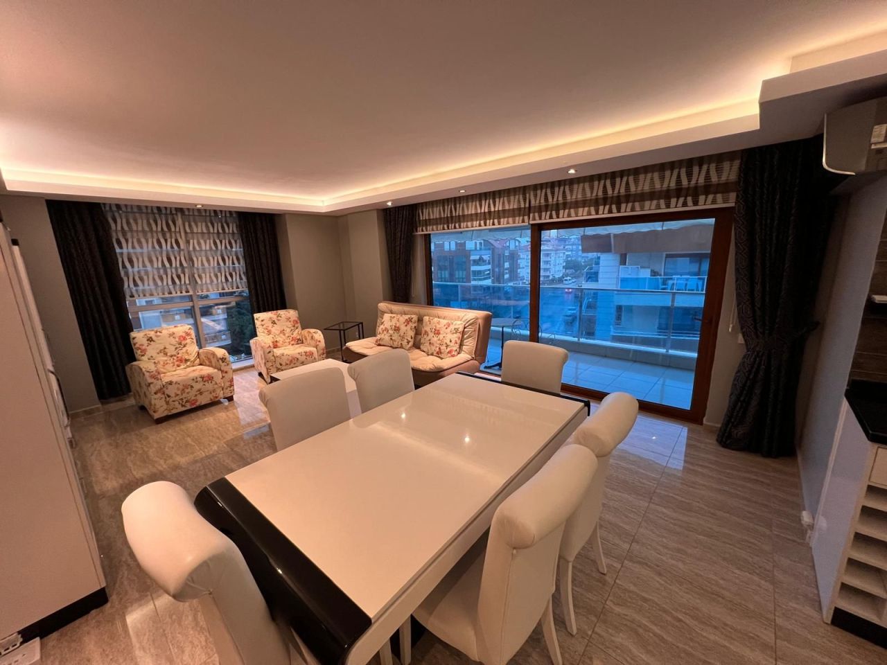 Appartement à Alanya, Turquie, 200 m² - image 1