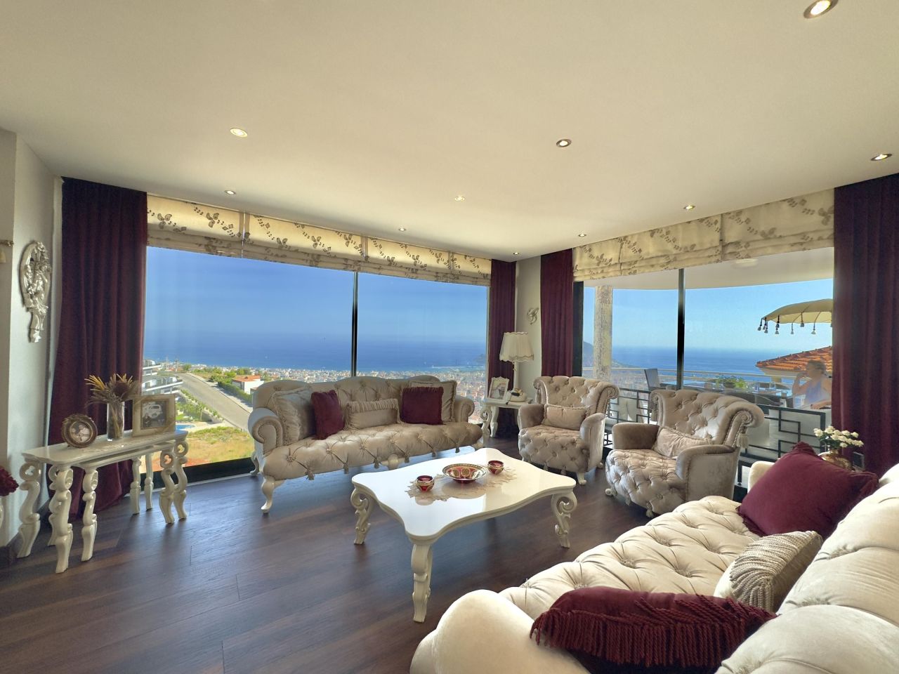 Villa in Alanya, Turkey, 290 m² - picture 1