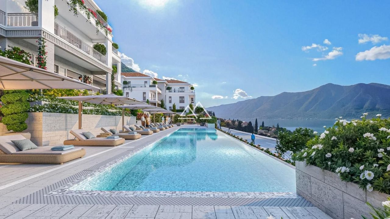 Apartamento en Dobrota, Montenegro, 70.02 m² - imagen 1