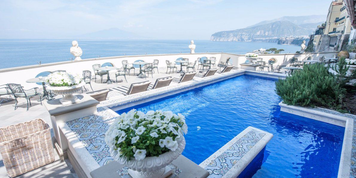 Hotel in Neapel, Italien, 40 000 m² - Foto 1