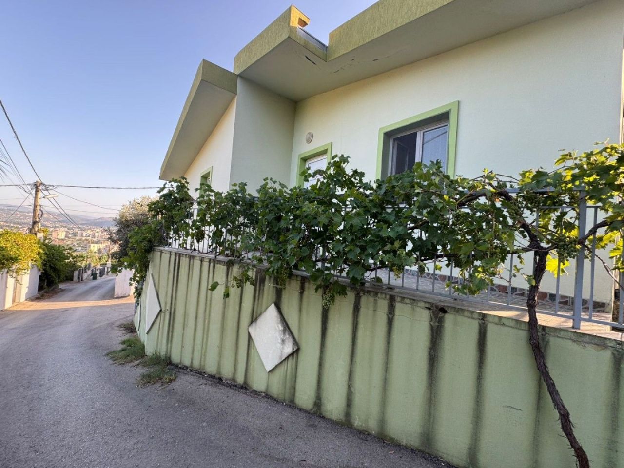 Casa en el Bar, Montenegro, 120 m² - imagen 1
