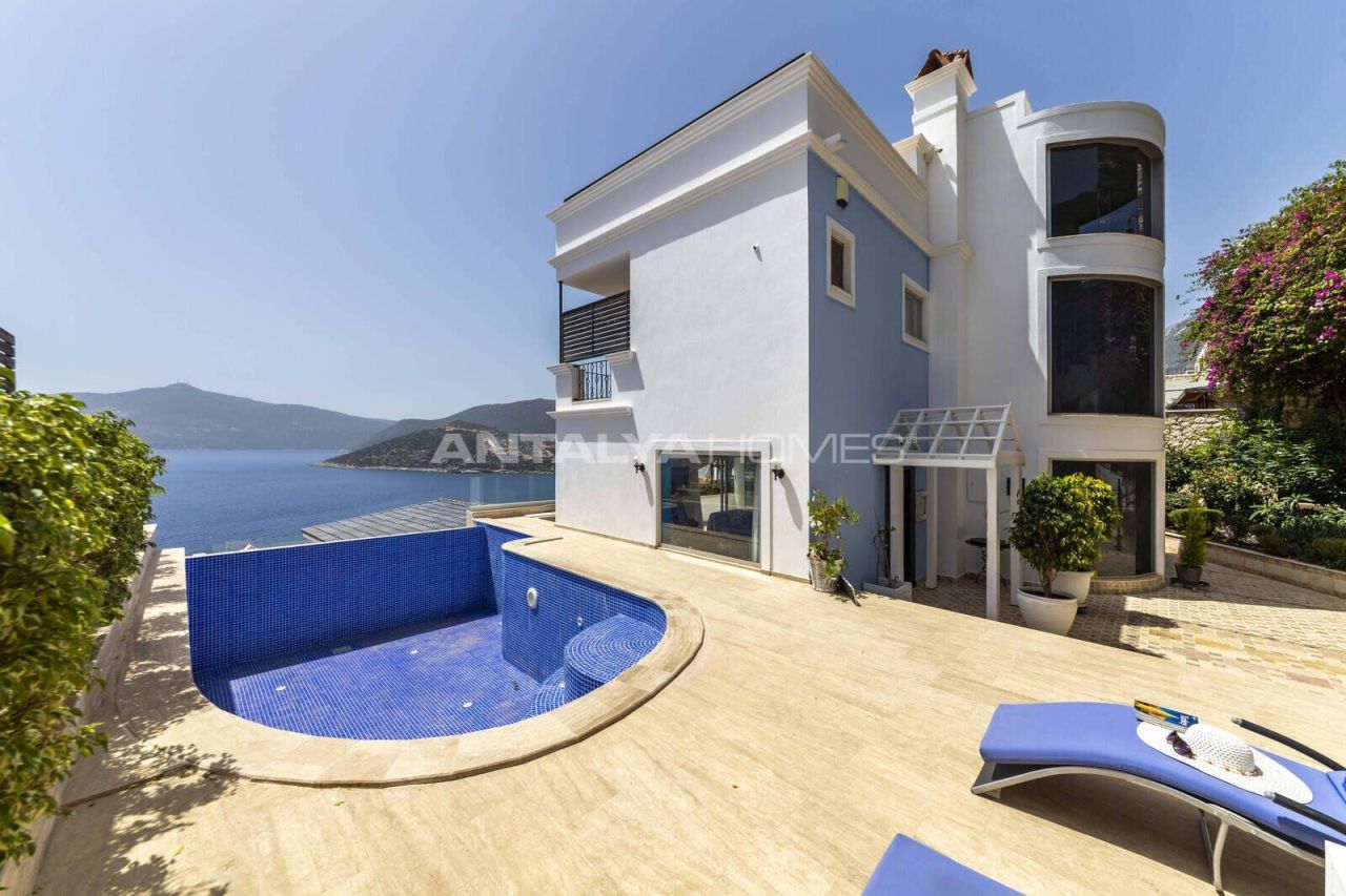 Villa en Kalkan, Turquia, 260 m² - imagen 1