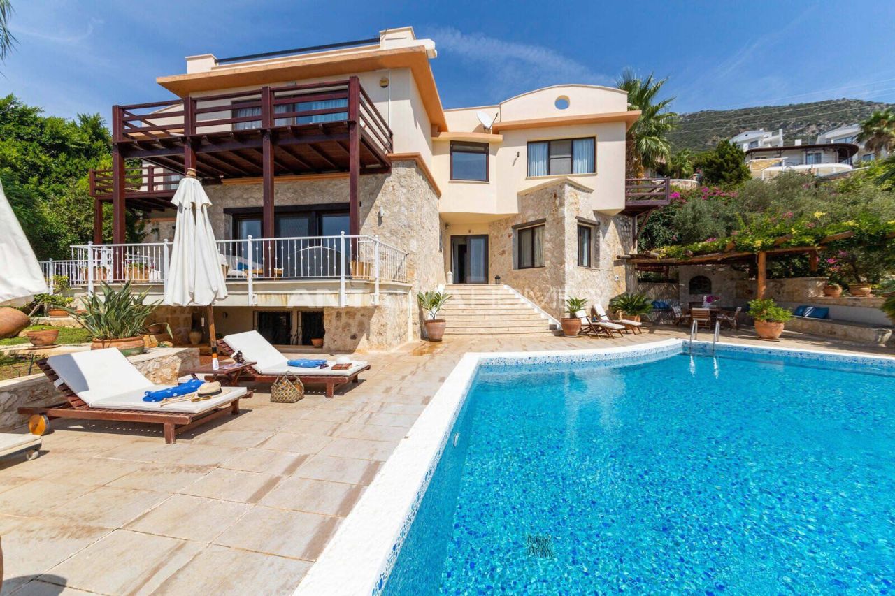 Villa à Kalkan, Turquie, 330 m² - image 3