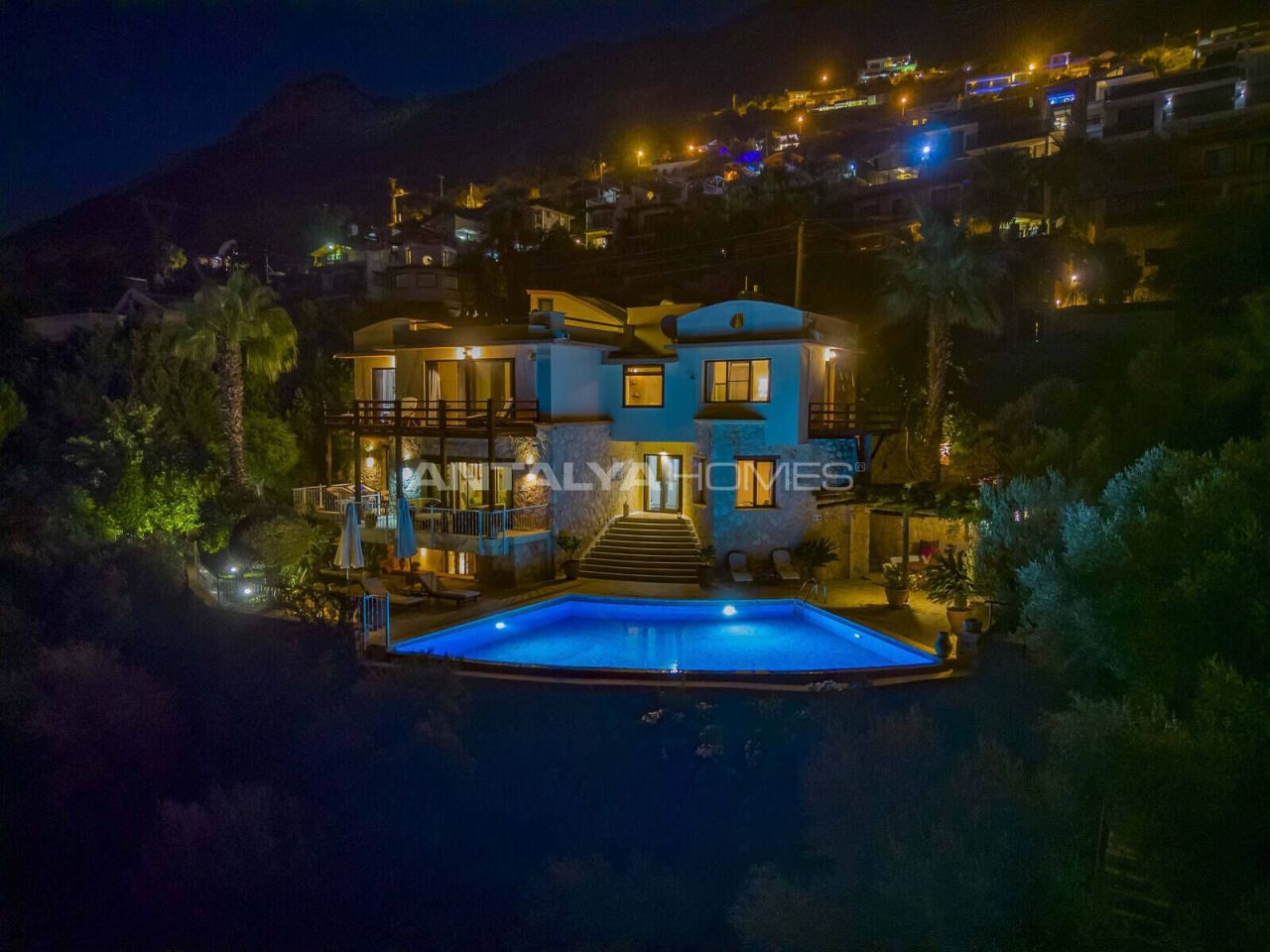 Villa à Kalkan, Turquie, 330 m² - image 6