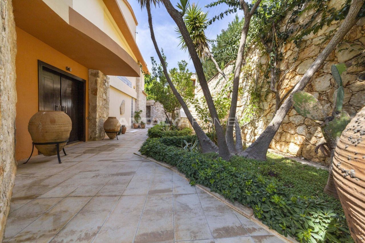 Villa à Kalkan, Turquie, 330 m² - image 11