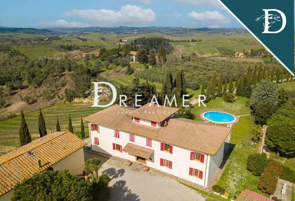 Villa Montaione, Italy, 1 361.43 m² - picture 1