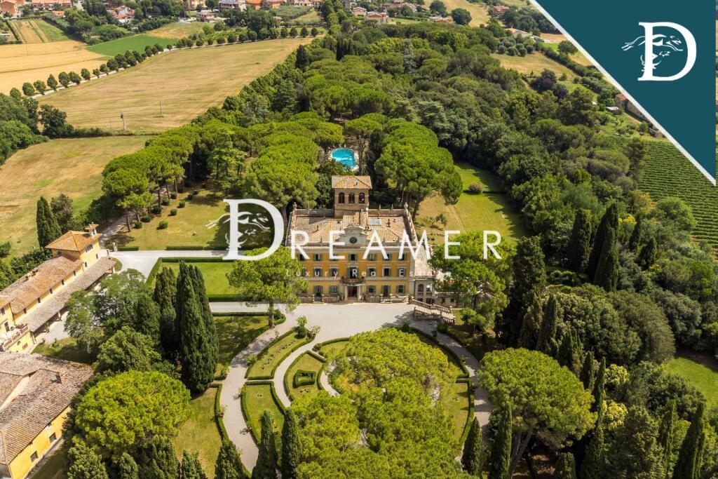 Villa in Perugia, Italien, 4 004.21 m² - Foto 1