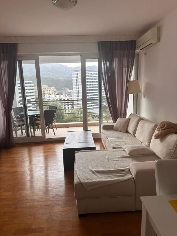 Piso en Becici, Montenegro, 48 m² - imagen 1