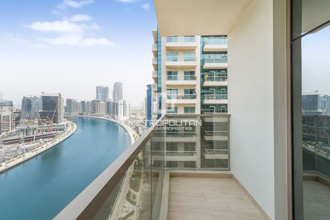 Apartment in Dubai, UAE, 117 m² - picture 1