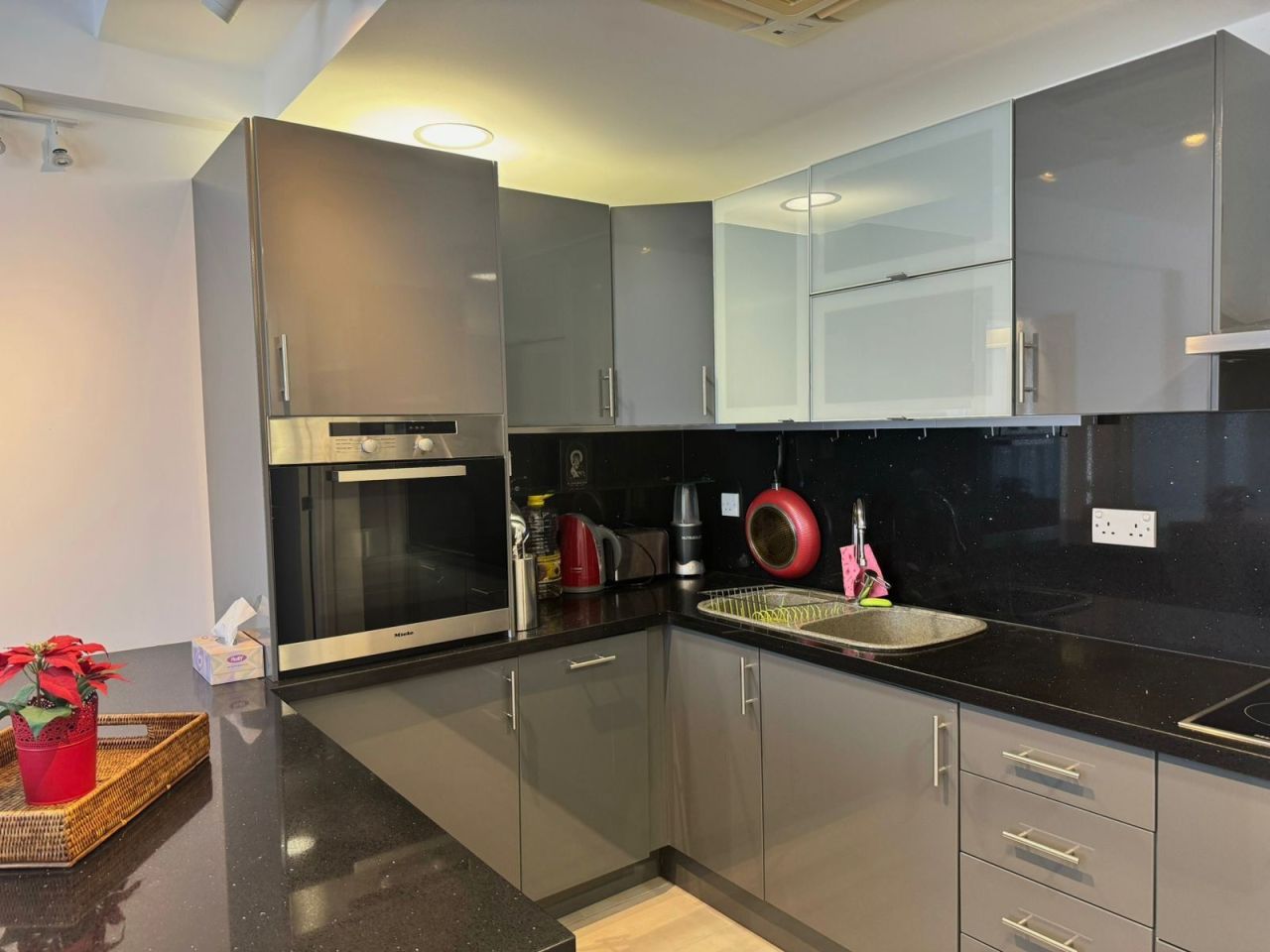 Apartment in Germasogeia, Cyprus - picture 12