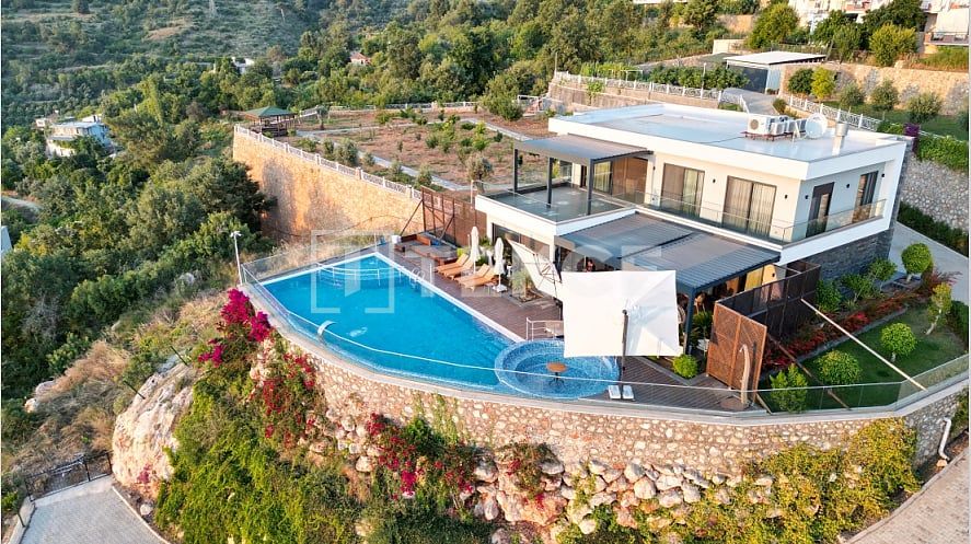 Villa in Alanya, Turkey, 350 m² - picture 1