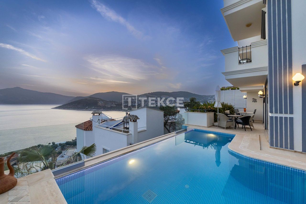 Villa a Kalkan, Turchia, 240 m² - foto 2