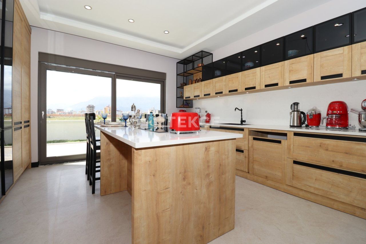 Villa à Antalya, Turquie, 300 m² - image 13