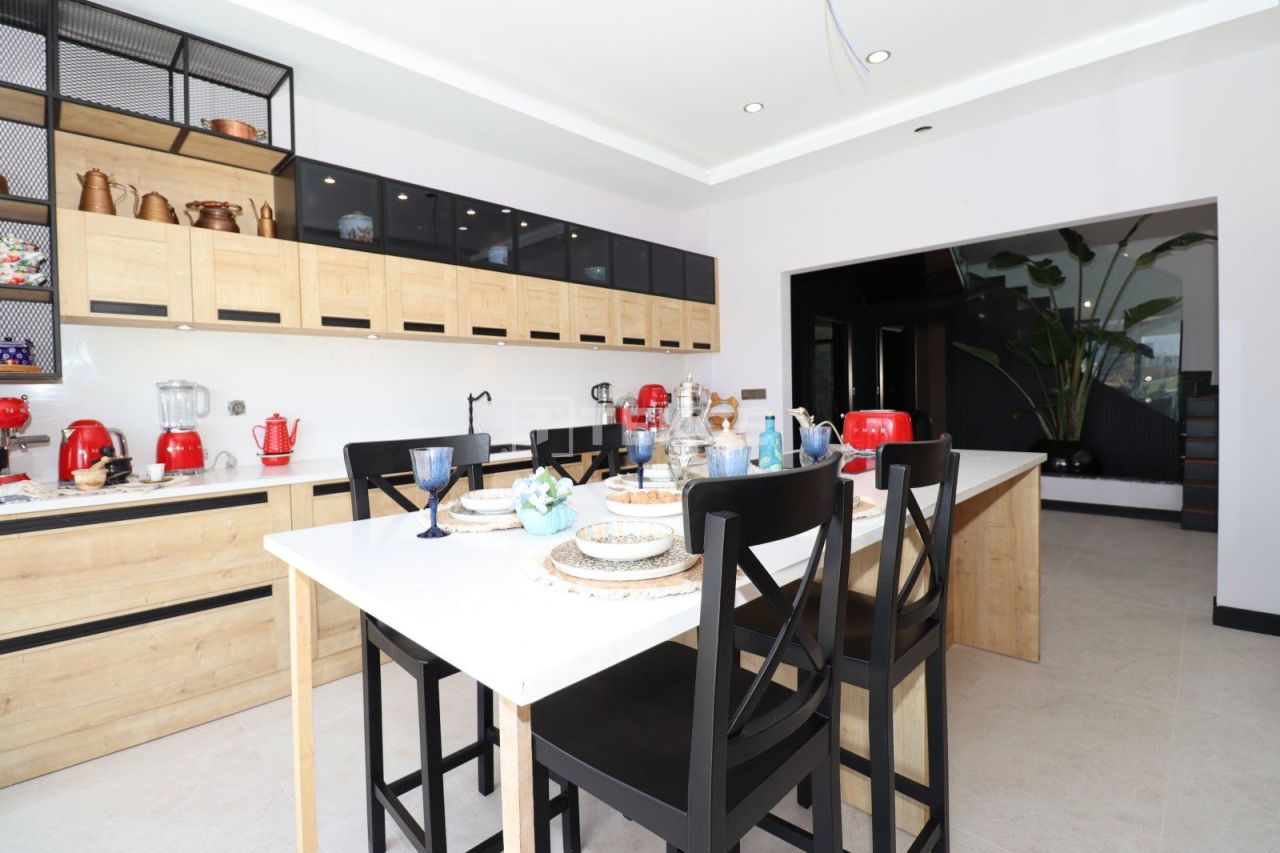 Villa à Antalya, Turquie, 300 m² - image 16