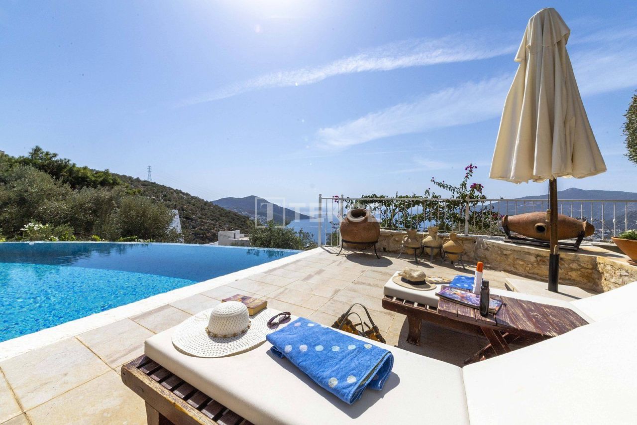 Villa à Kalkan, Turquie, 330 m² - image 17