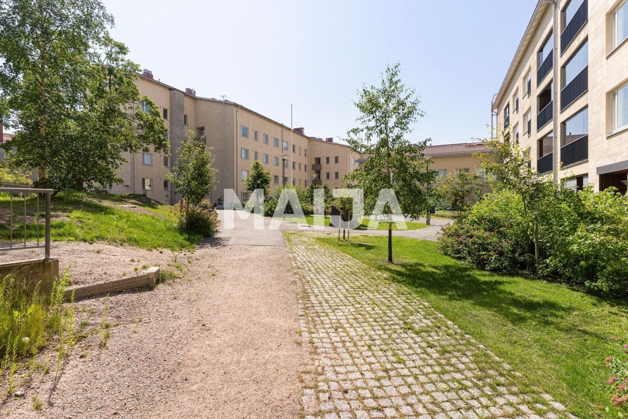 Apartment in Helsinki, Finland, 28 m² - picture 1
