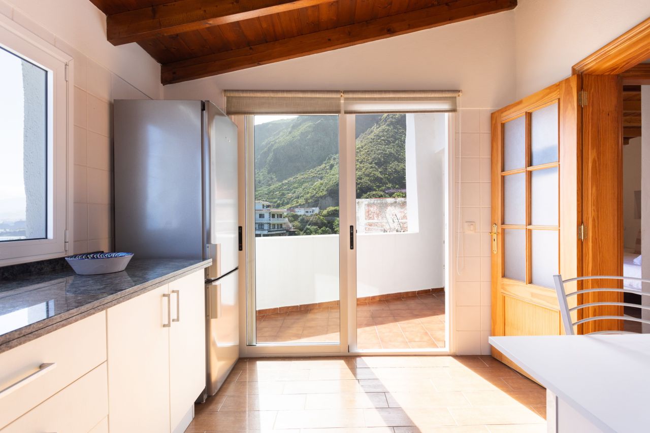 Flat in San Juan de la Rambla, Spain, 65 m² - picture 3