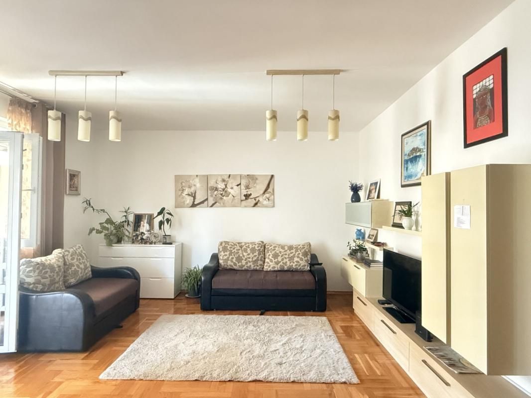 Piso en el Bar, Montenegro, 85 m² - imagen 1
