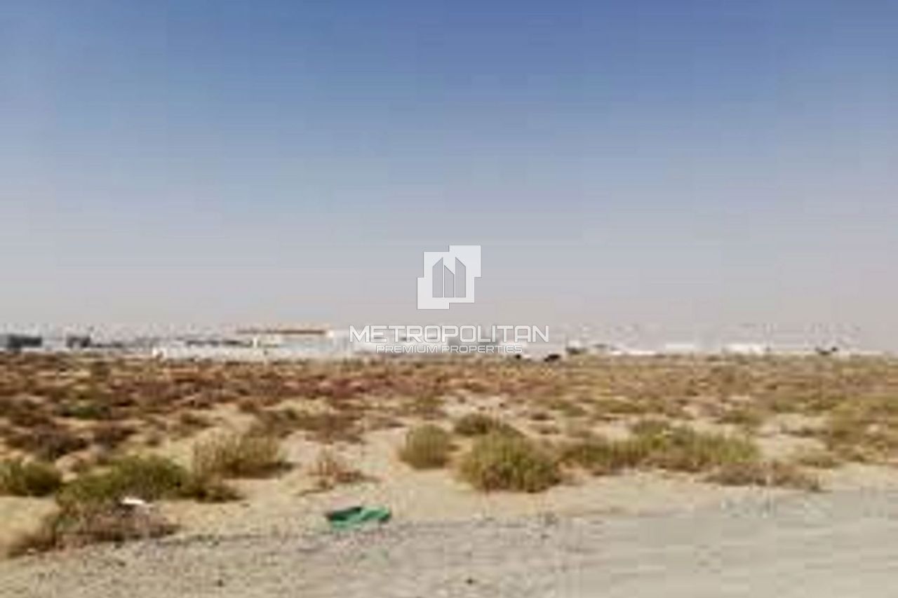 Commercial apartment building in Ras al-Khaimah, UAE, 511 m² - picture 3