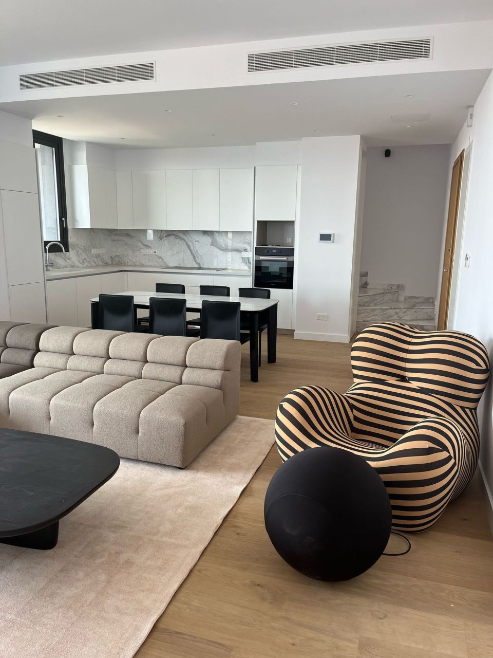 Apartment in Germasogeia, Zypern - Foto 1