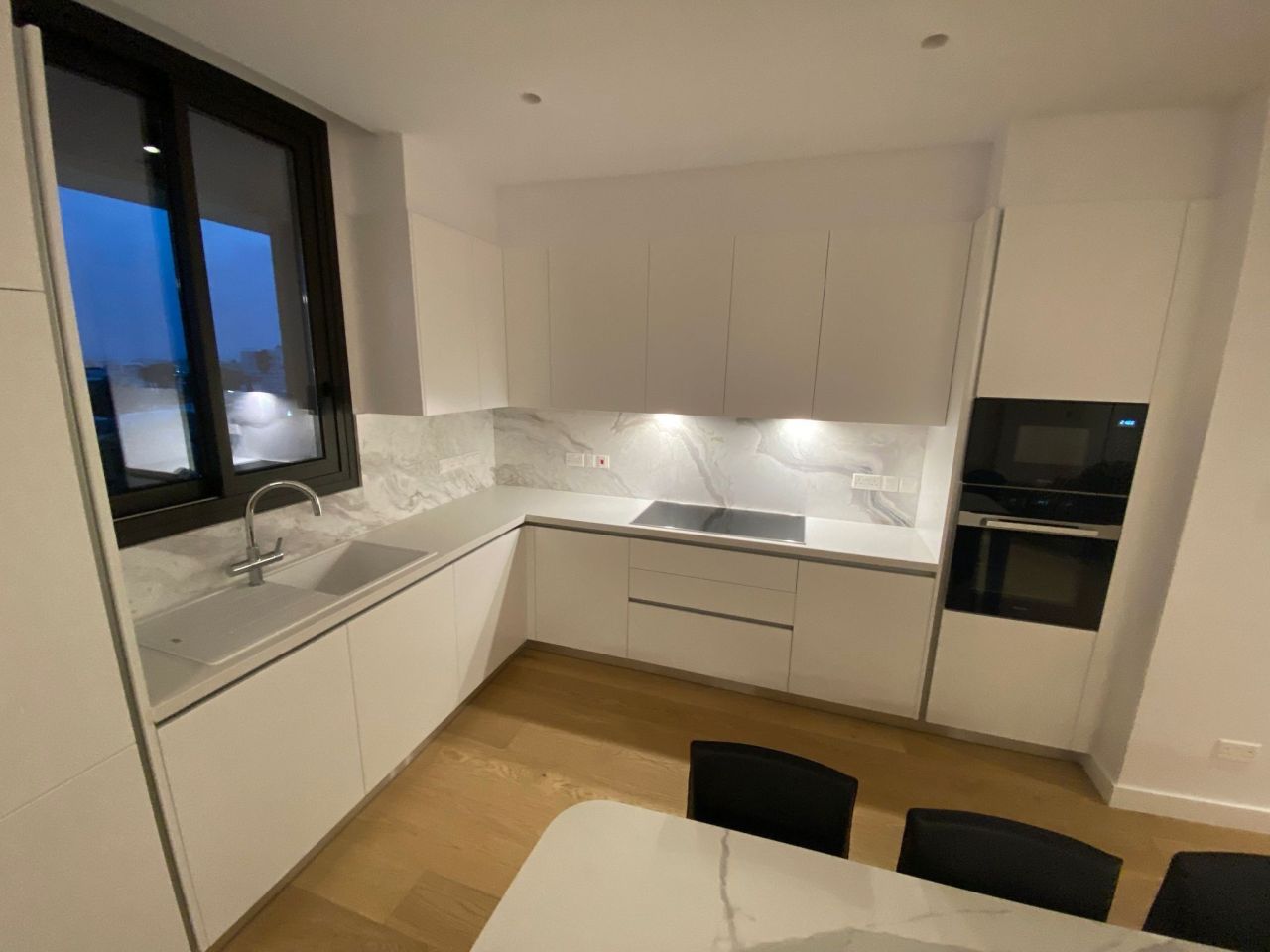 Apartment in Germasogeia, Cyprus - picture 4