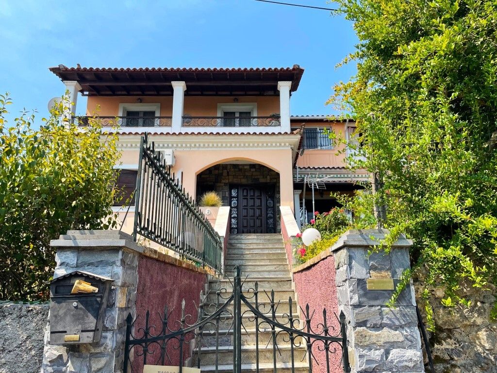 Flat in Corfu, Greece, 154 m² - picture 1