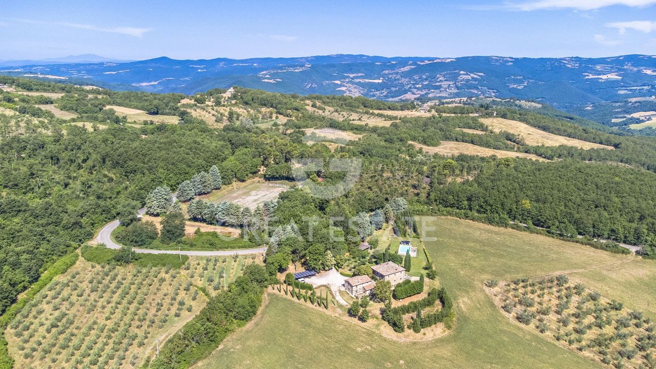 House in Baschi, Italy, 536.4 m² - picture 3