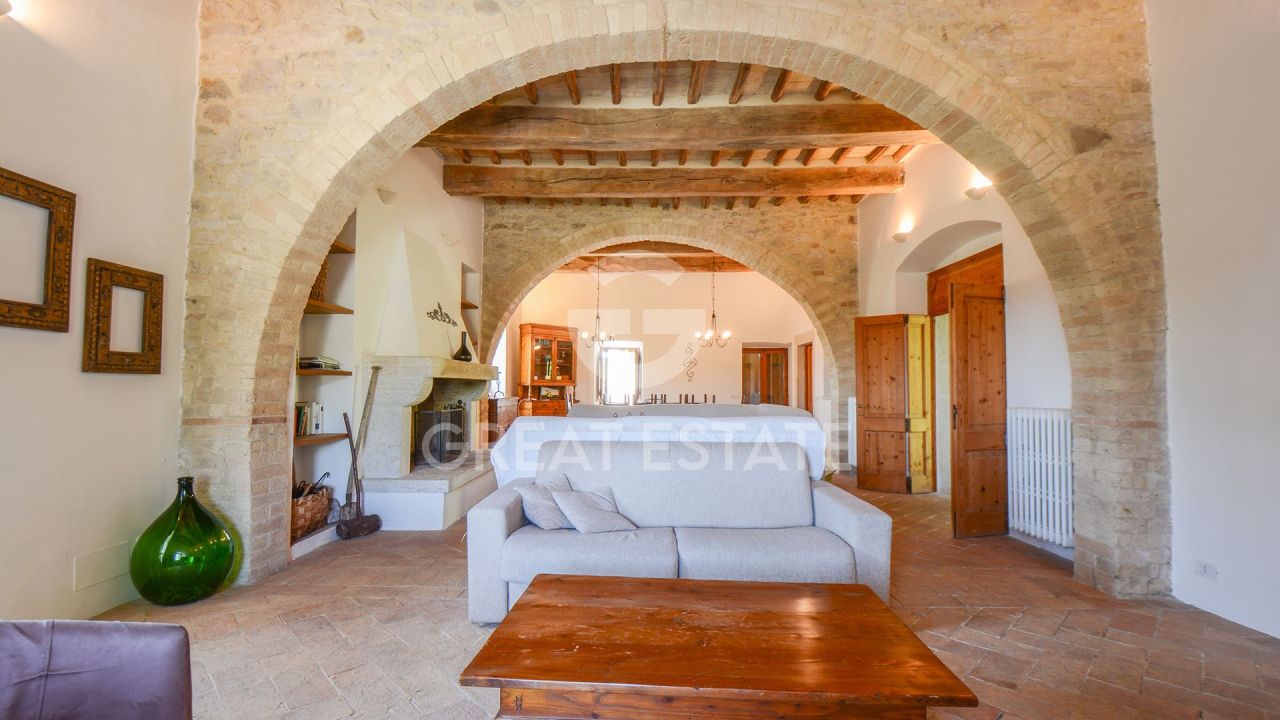 House in Baschi, Italy, 536.4 m² - picture 11