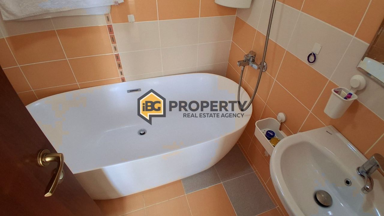 Flat in Byala, Bulgaria, 134 m² - picture 11