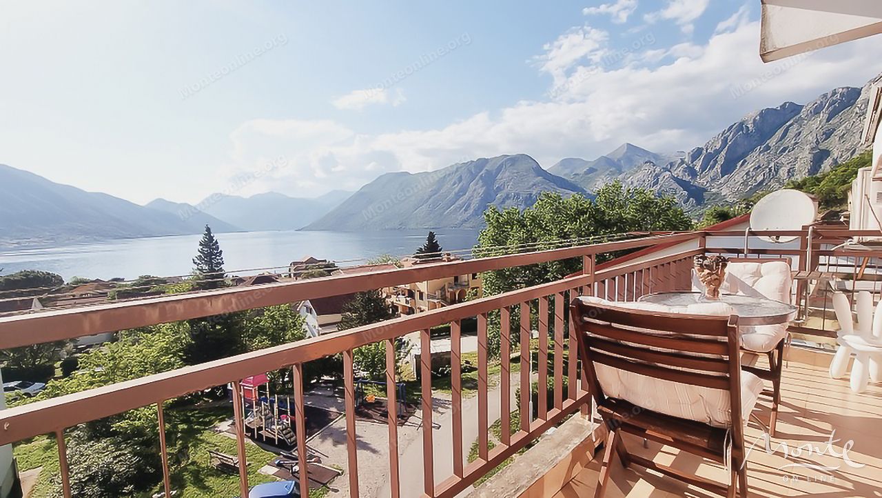 Wohnung in Kotor, Montenegro, 49 m² - Foto 1
