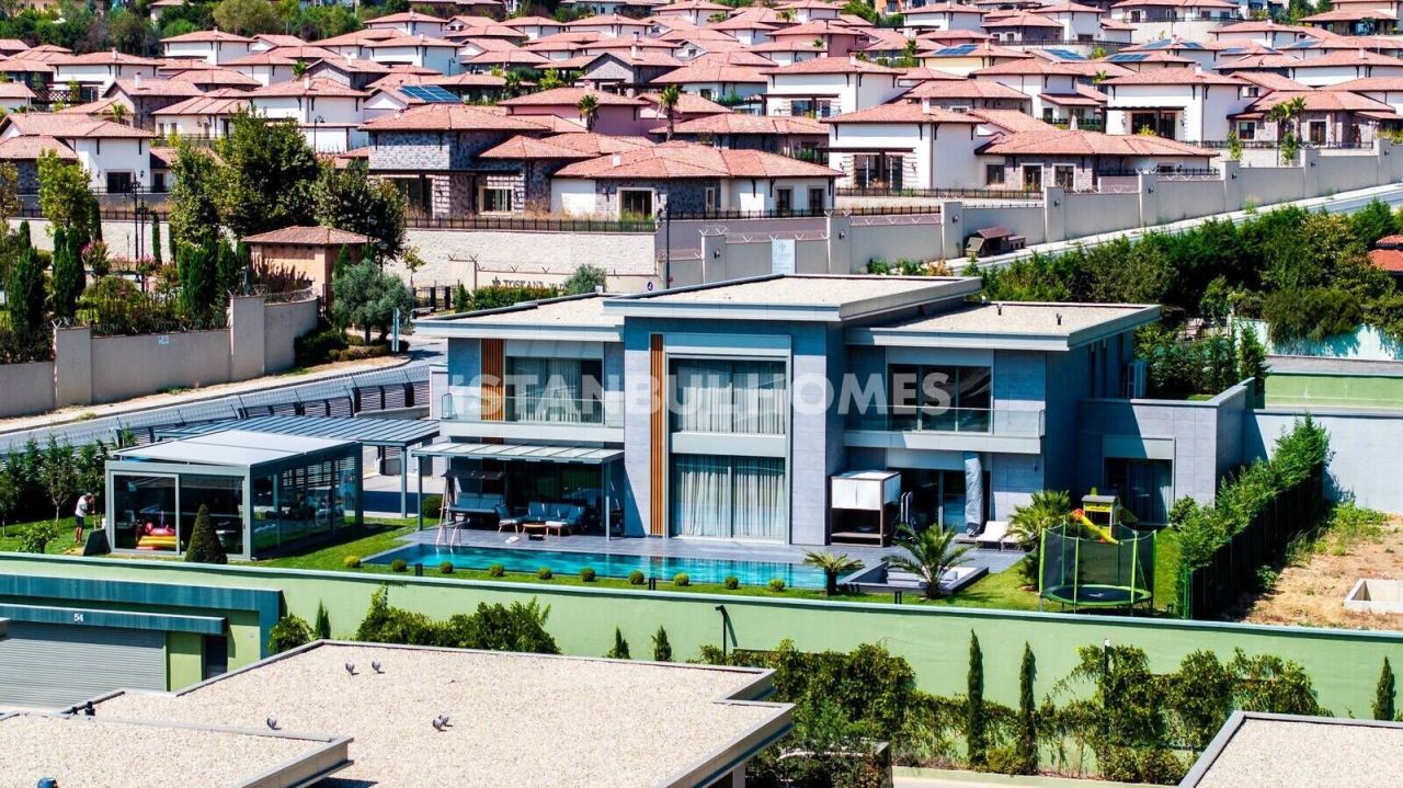 Villa in Istanbul, Turkey, 406 m² - picture 1