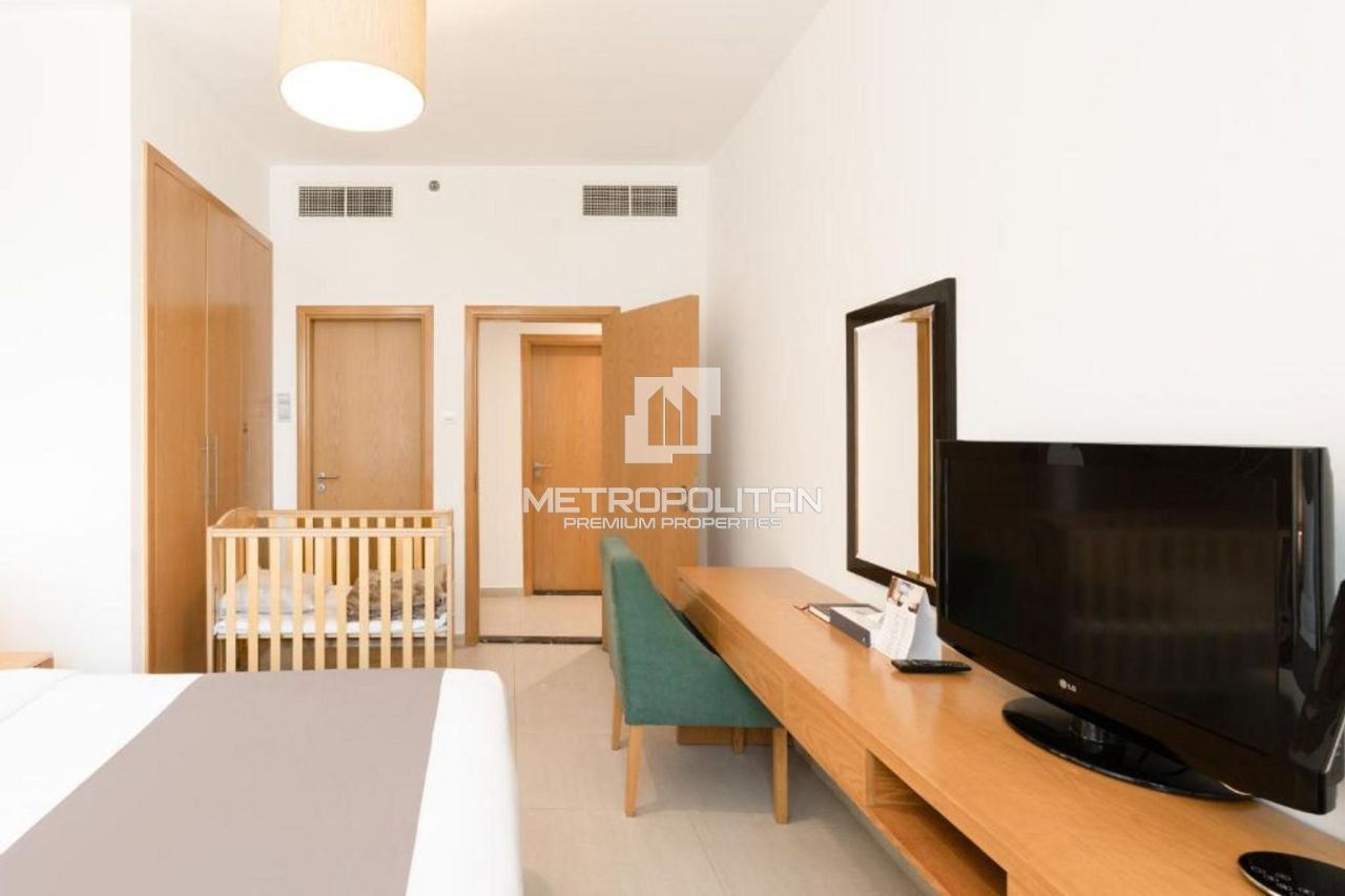 Hotel in Dubai, UAE, 66 m² - picture 6