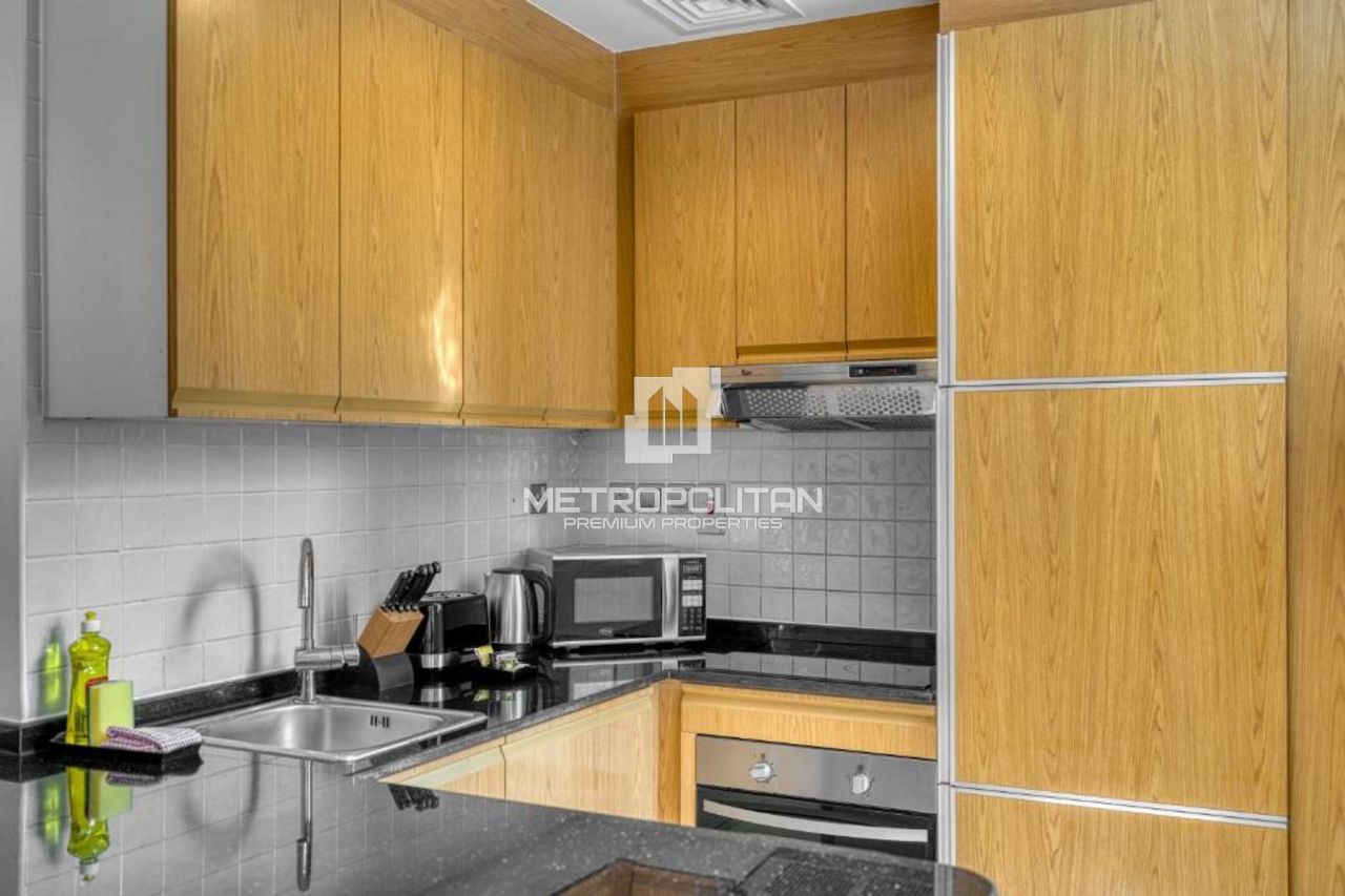 Hotel in Dubai, UAE, 66 m² - picture 11