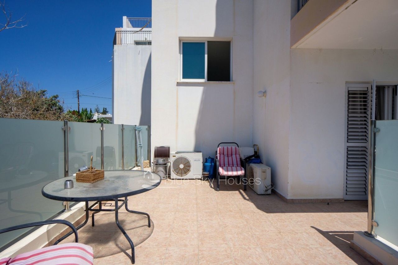 Appartamenti a Paphos, Cipro, 72 m² - foto 2