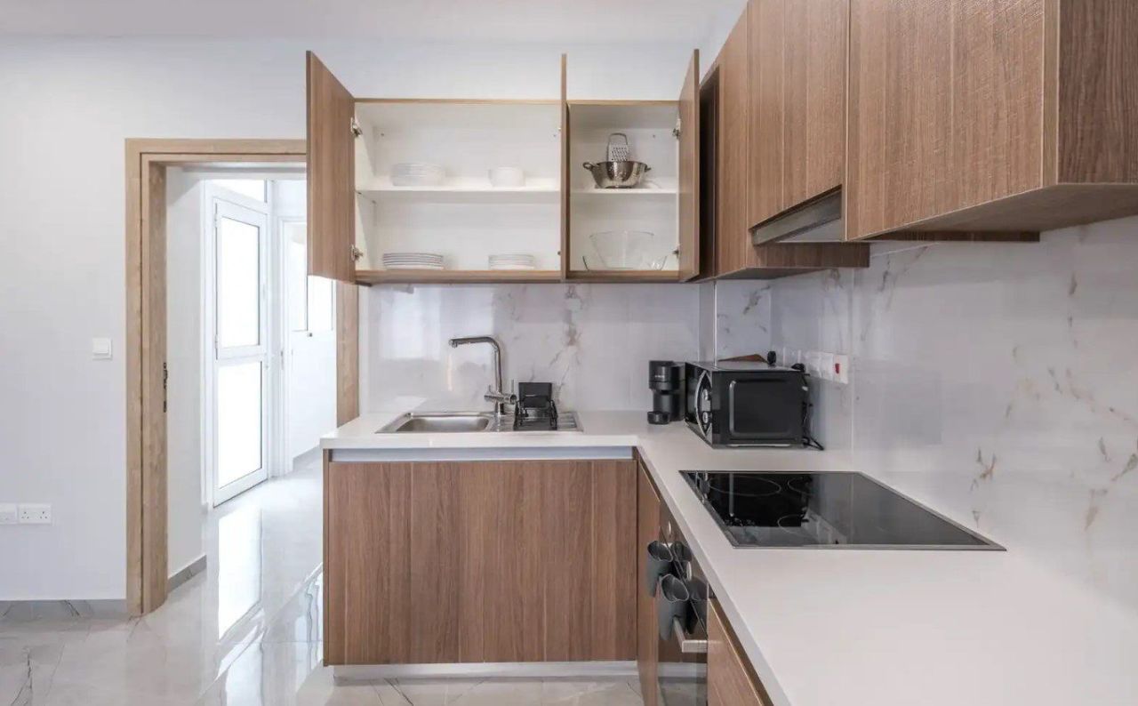 Apartment in Limassol, Cyprus - picture 5