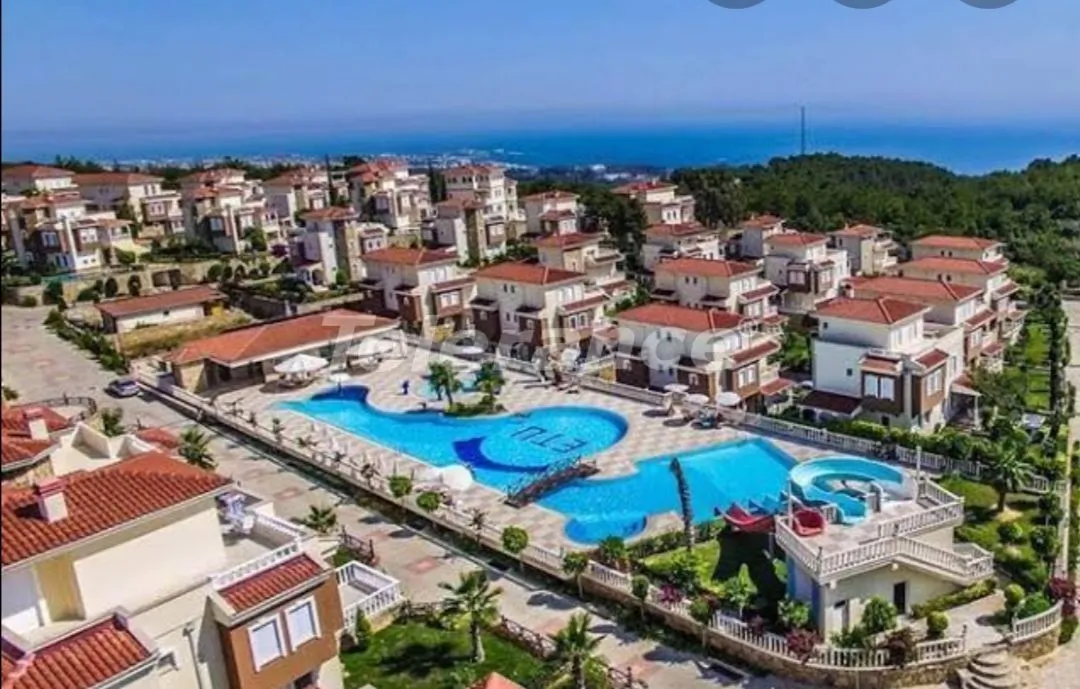 Villa in Avsallar, Türkei, 144 m² - Foto 1