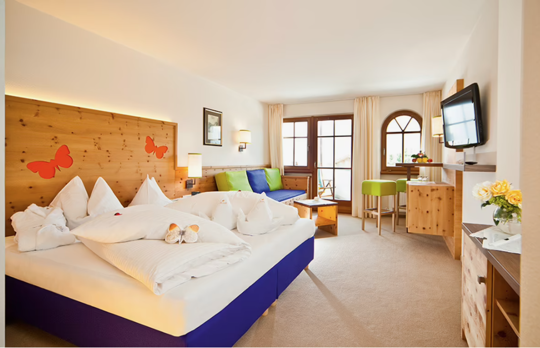 Hôtel à Cortina d'Ampezzo, Italie, 1 300 m² - image 1