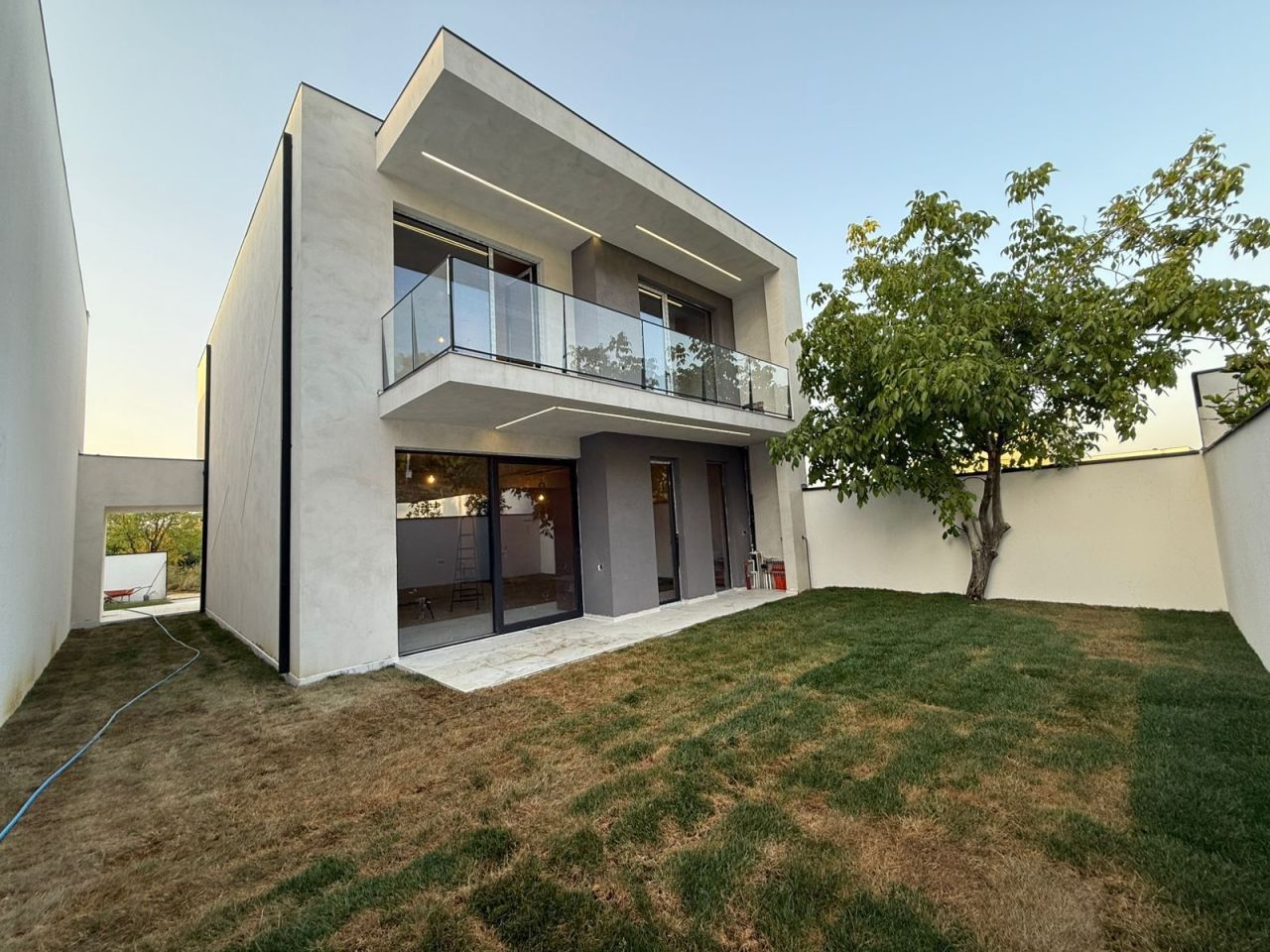 Maison à Tbilissi, Géorgie, 210 m² - image 1