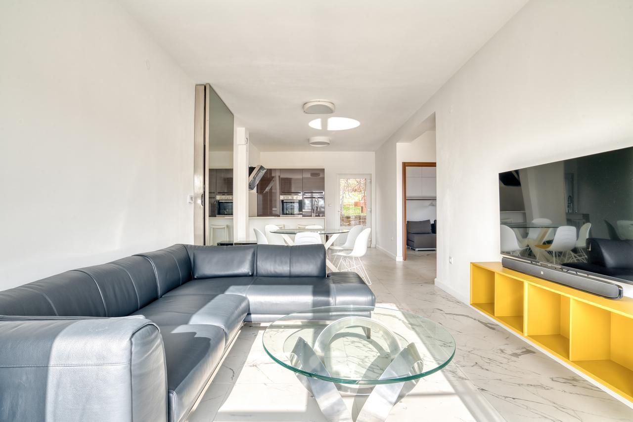 Apartamento en Petrovac, Montenegro, 60 m² - imagen 1