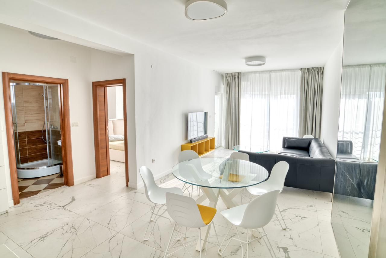 Appartement à Petrovac, Monténégro, 60 m² - image 1