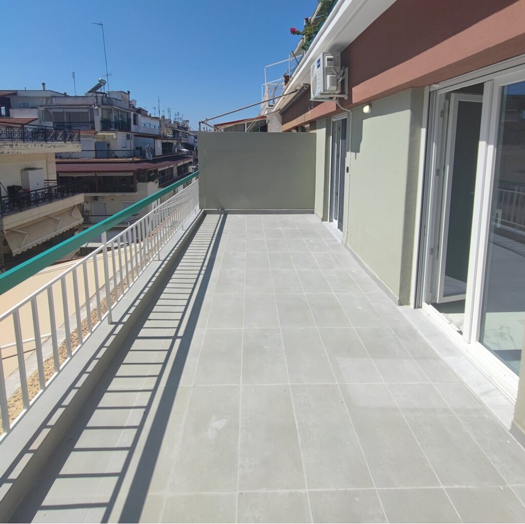 Flat in Thessaloniki, Greece, 49 m² - picture 1