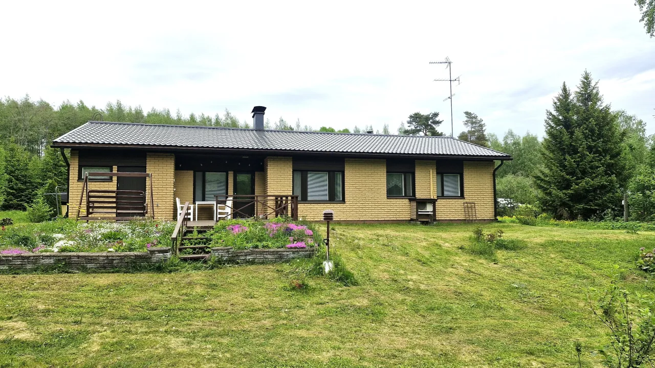 Casa en Punkaharju, Finlandia, 101 m² - imagen 1