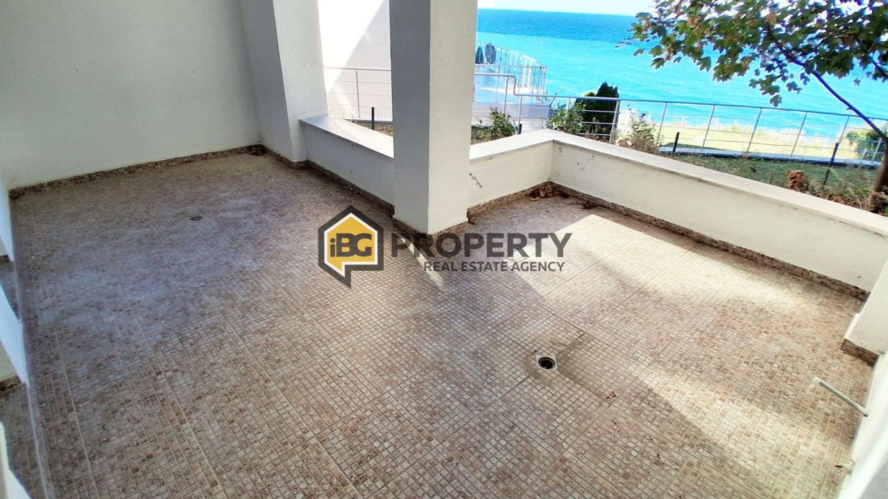 Flat in Byala, Bulgaria, 102 m² - picture 2