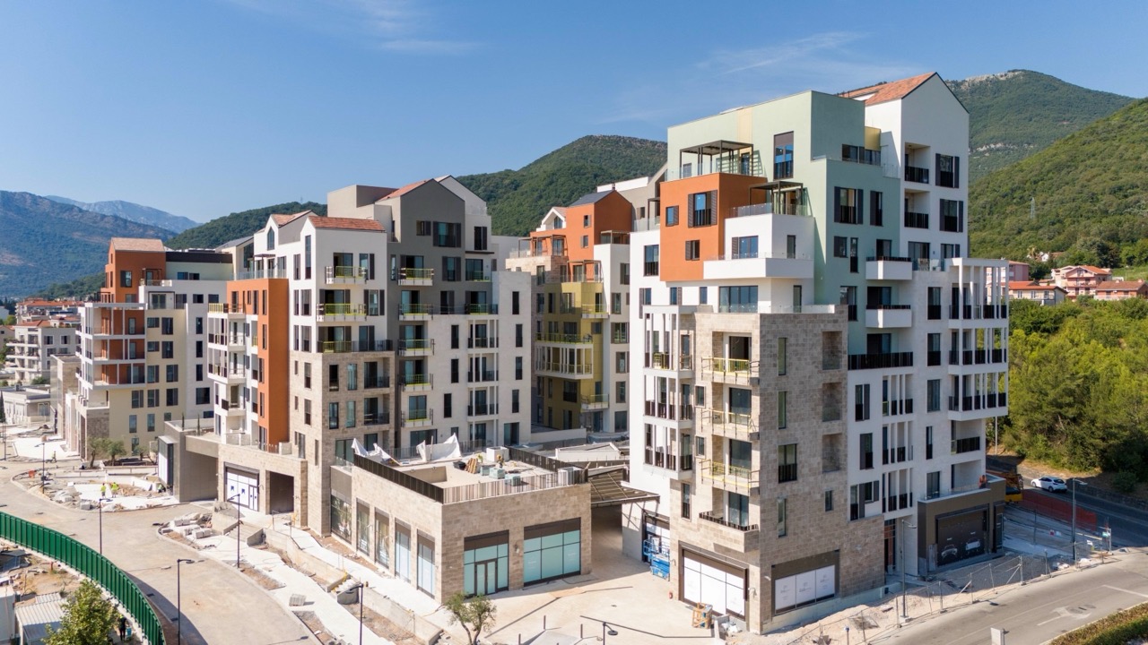 Flat in Tivat, Montenegro, 91 m² - picture 12