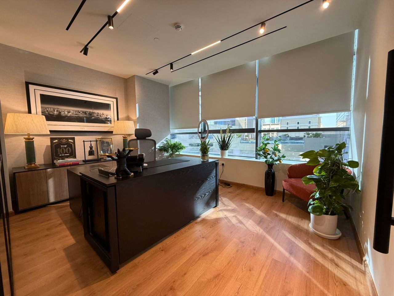 Büro in Dubai, VAE, 110 m² - Foto 1
