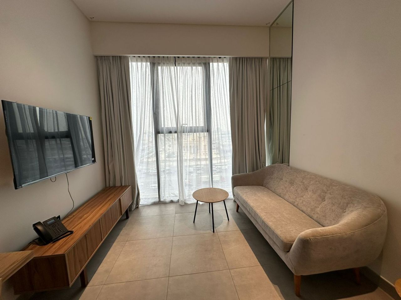 Studio in Dubai, UAE, 31 m² - picture 1