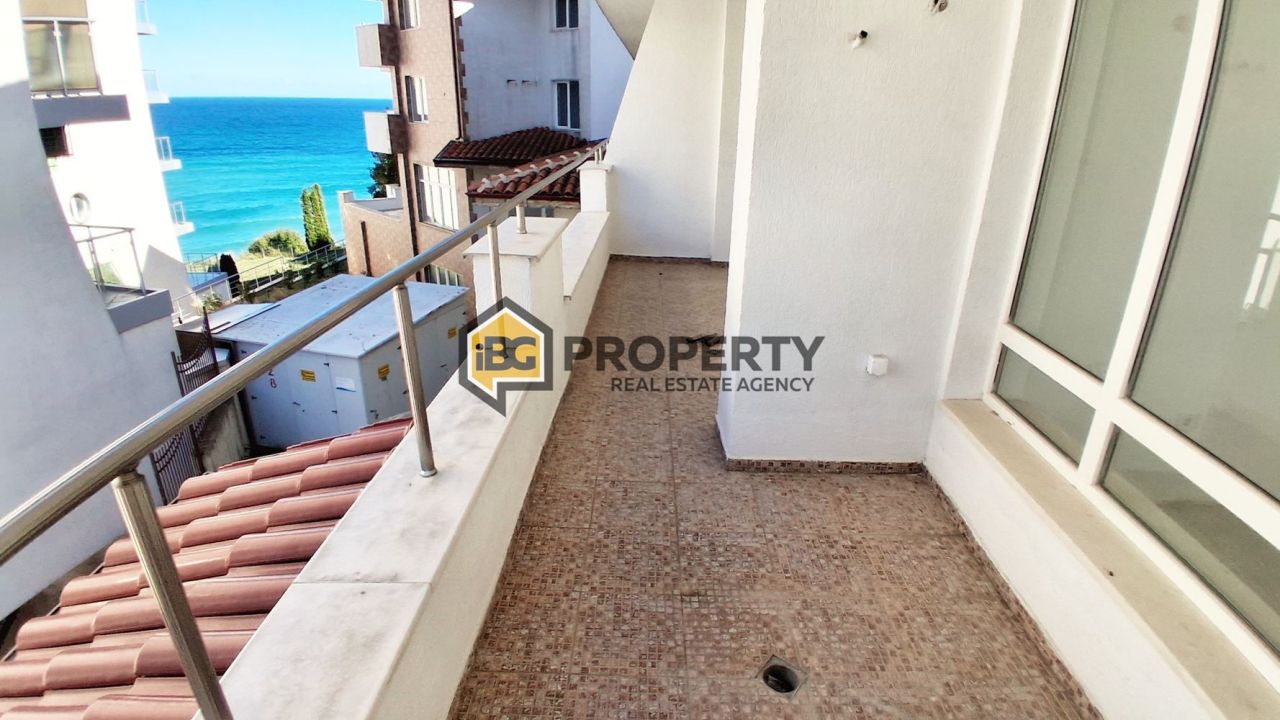 Flat in Byala, Bulgaria, 105 m² - picture 1