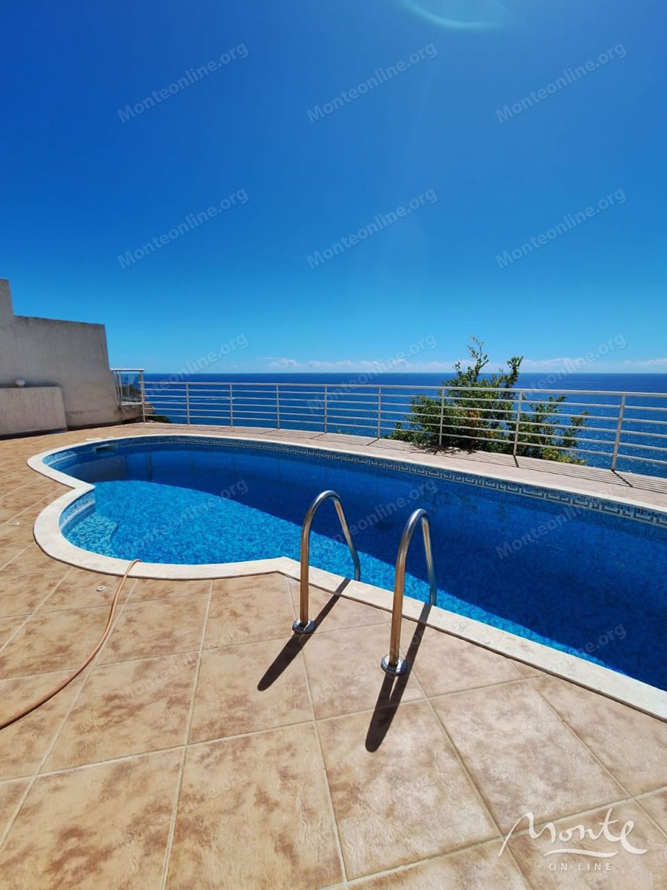 Casa en Ulcinj, Montenegro, 124 m² - imagen 1